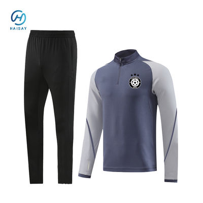 Magliette da calcio in poliestere con cuciture rinforzate e colori di squadra vivaci